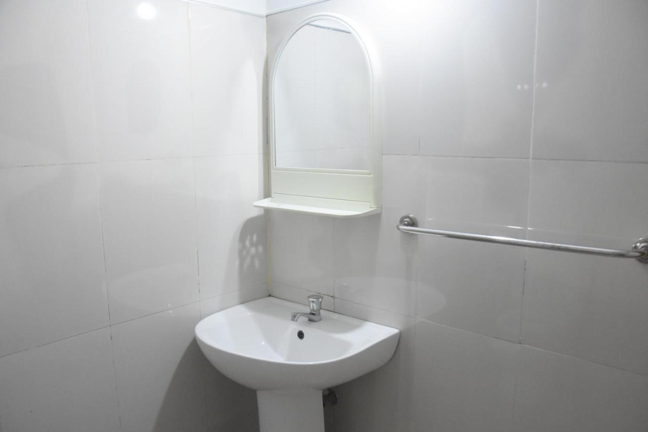 S P City Resort Anuradhapura Kültér fotó
