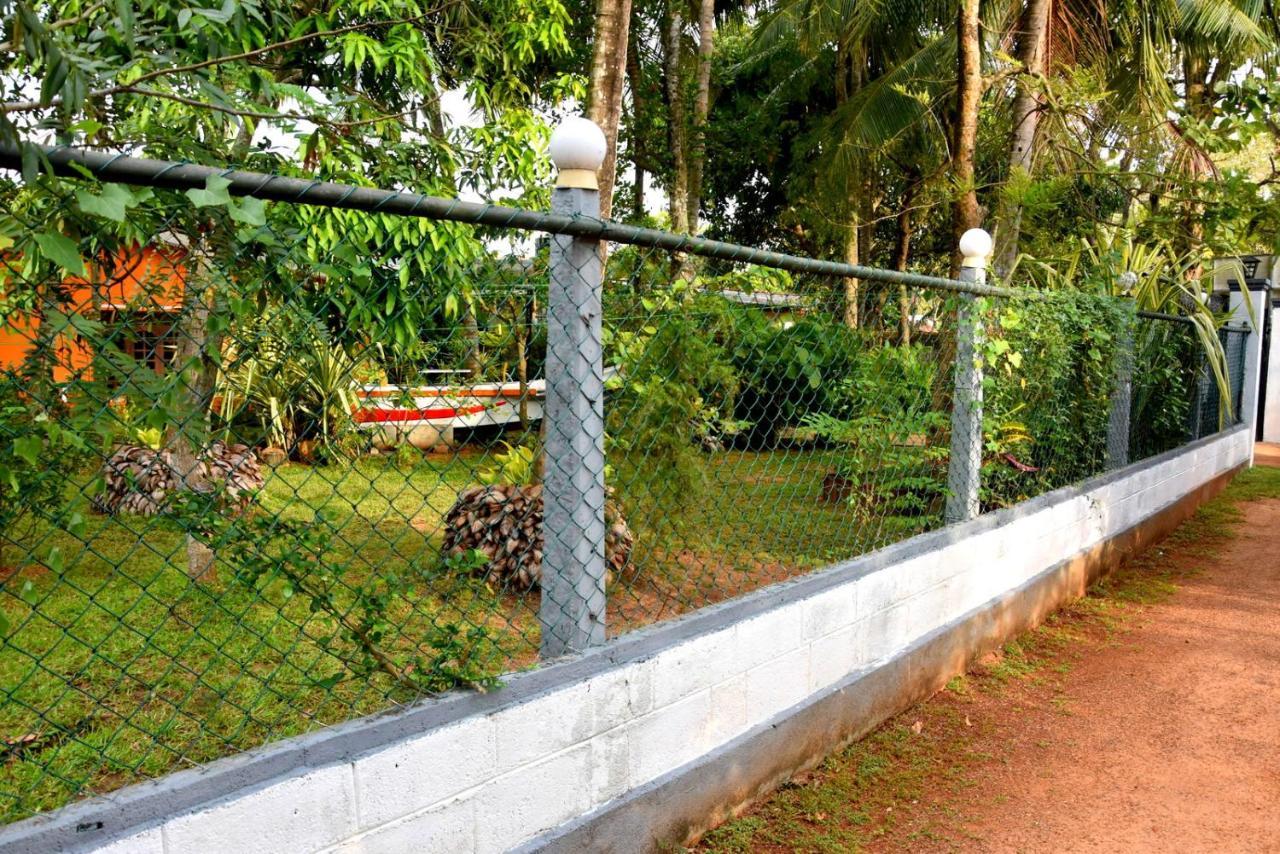 S P City Resort Anuradhapura Kültér fotó
